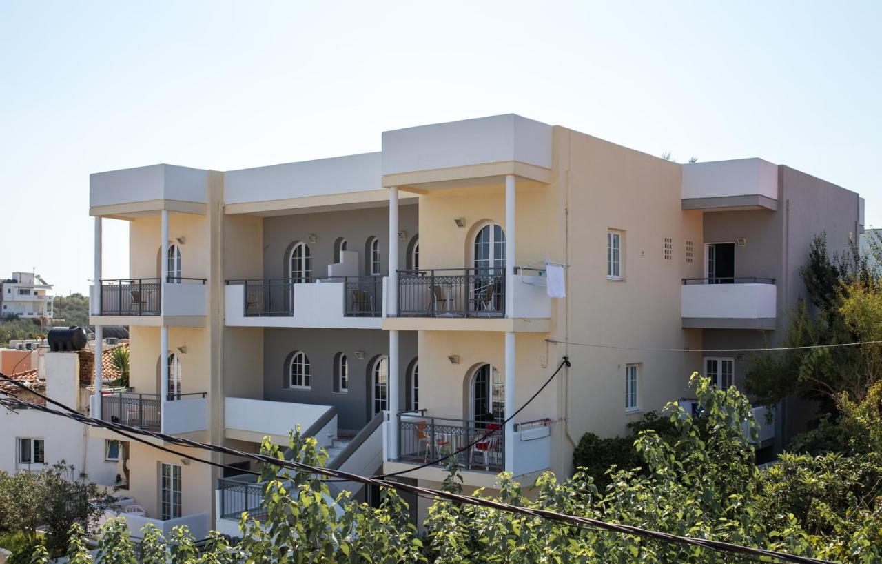 Manias Hotel Apartments Agia Marina 외부 사진